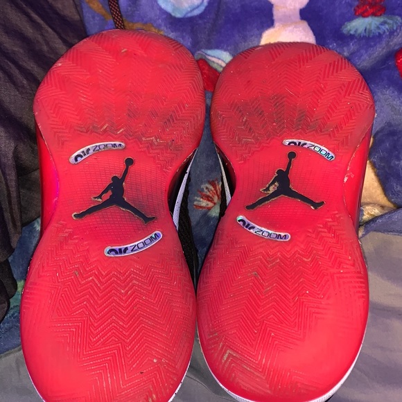 Grew out of them xxxv Jordan’s in good condition - Picture 4 of 5